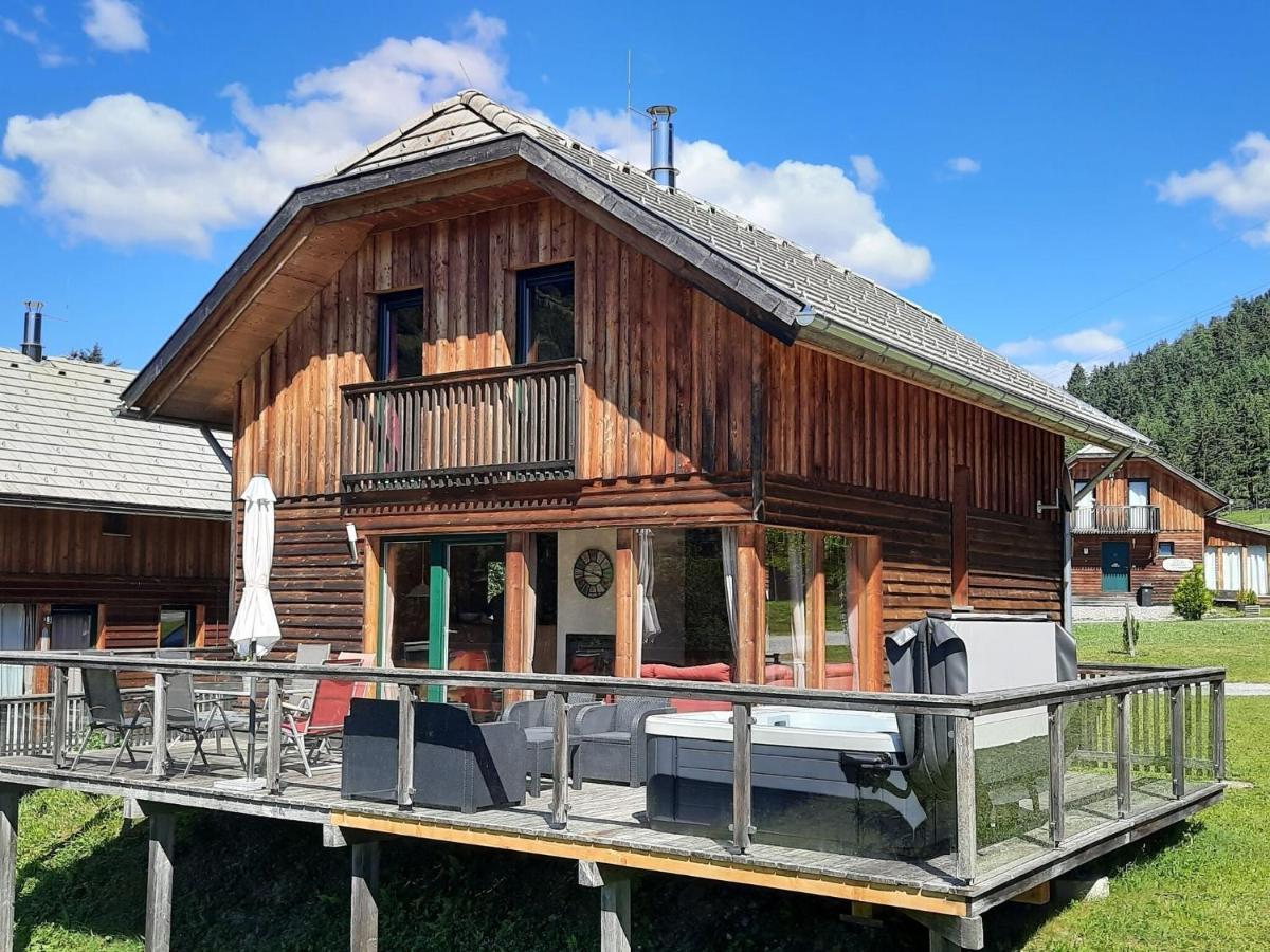 Chalet In St Georgen Ob Murau With Hot Tub Sankt Georgen ob Murau Luaran gambar