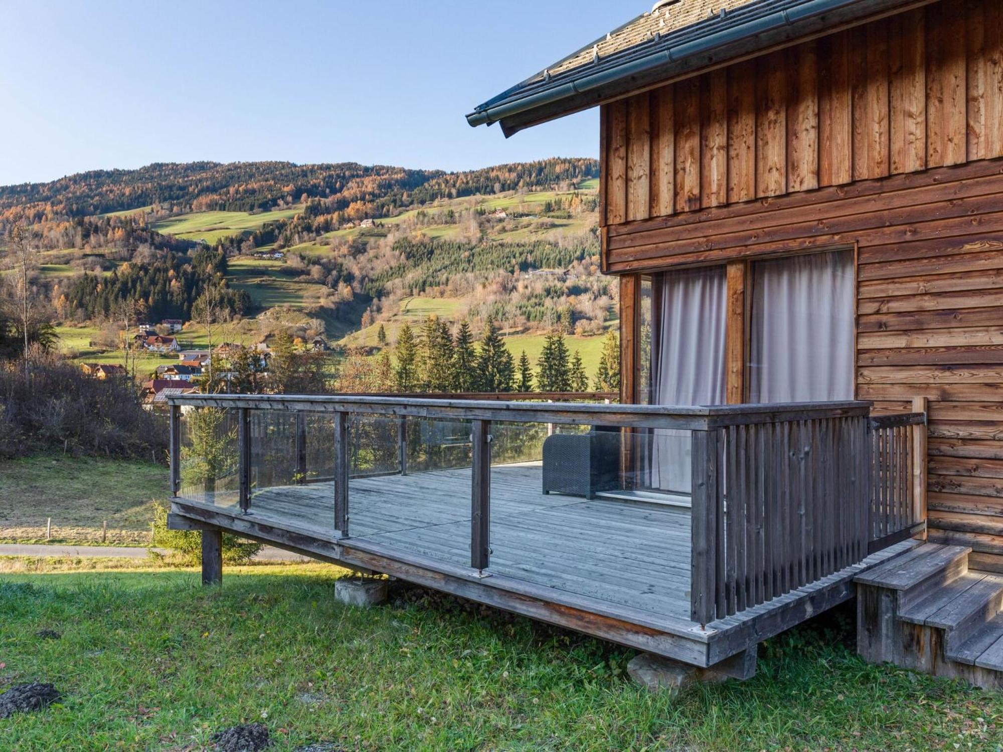 Chalet In St Georgen Ob Murau With Hot Tub Sankt Georgen ob Murau Luaran gambar